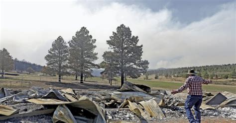 Massive New Mexico wildfire grows, but Taos safe .